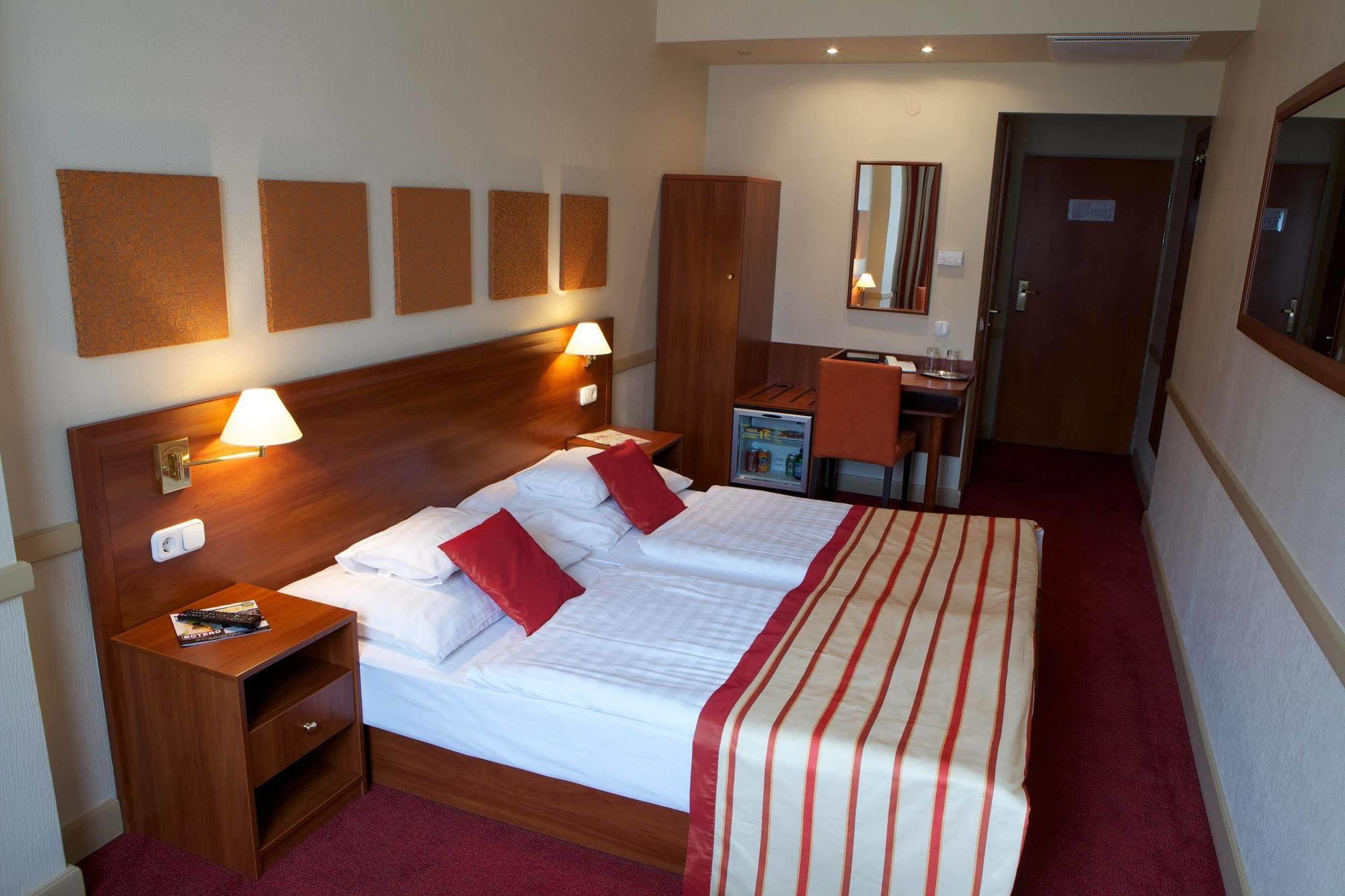 Hotel City Inn Budapest Chambre photo